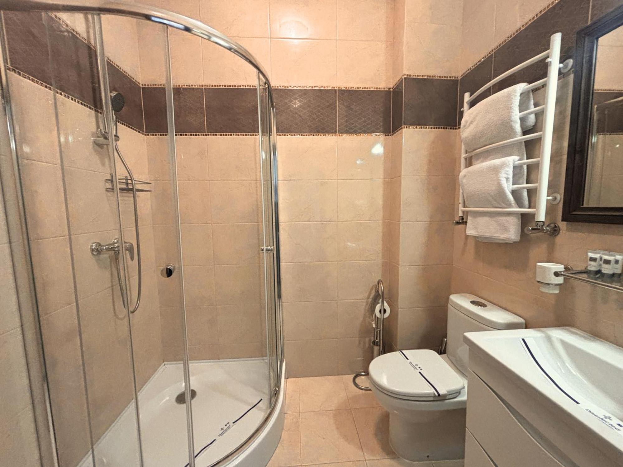 Hotel Odeska Astoria Odesa Habitación foto